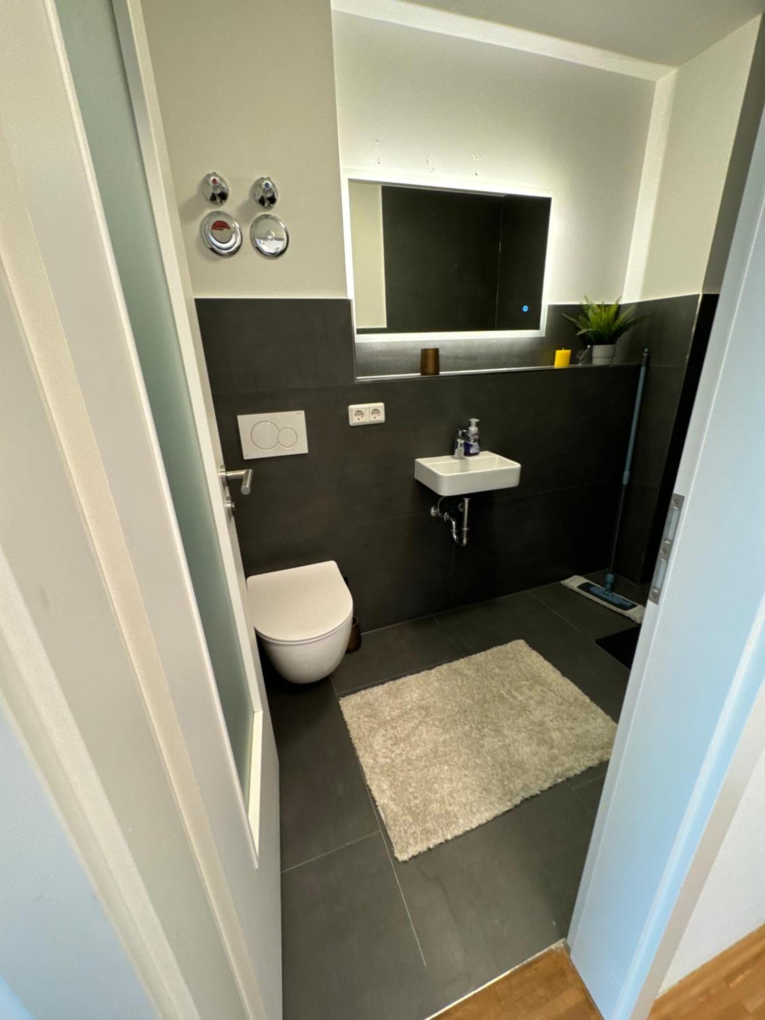 Moderne Ferienwohnung Mit Terrasse Würzburg Exterior foto